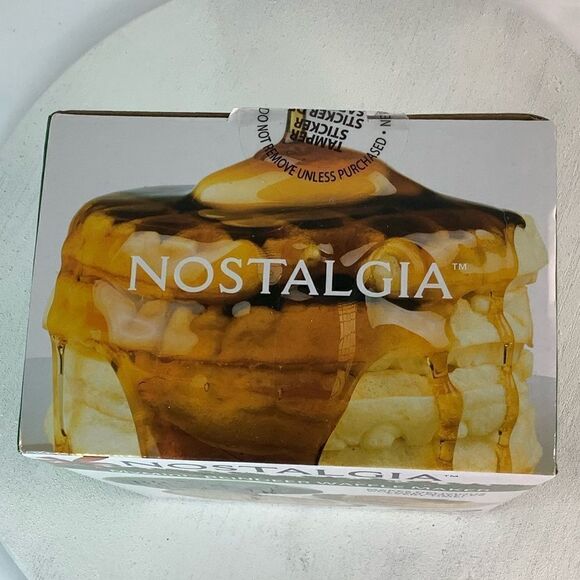 New! Nostalgia My Mini Reindeer Waffle Maker Compact Size 5" Non-stick Surface - Picture 7 of 7